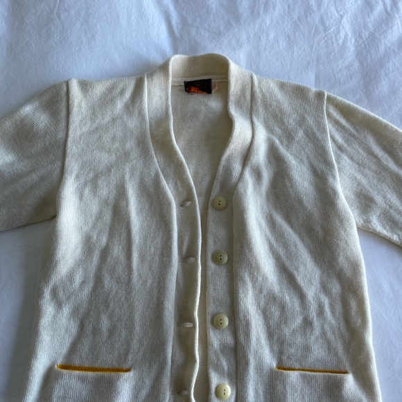 VINTAGE WOOL SWEATER - Picture 2 of 5